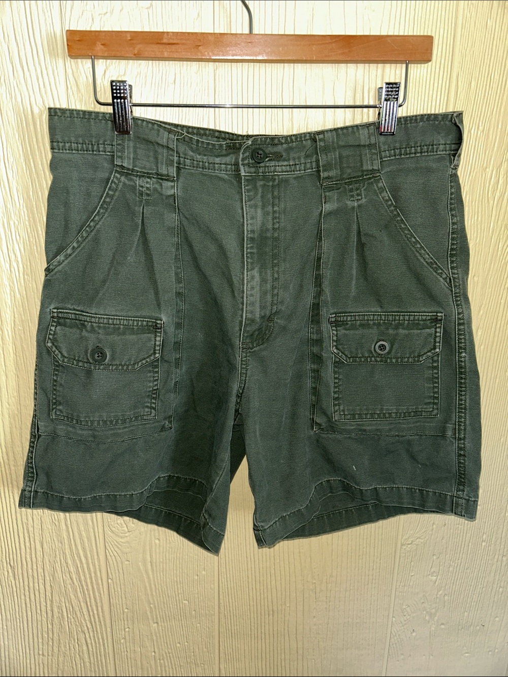 Men's  Cargo Shorts - Classic Pocket Utility